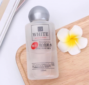大创DAISO美白化妆水120ml